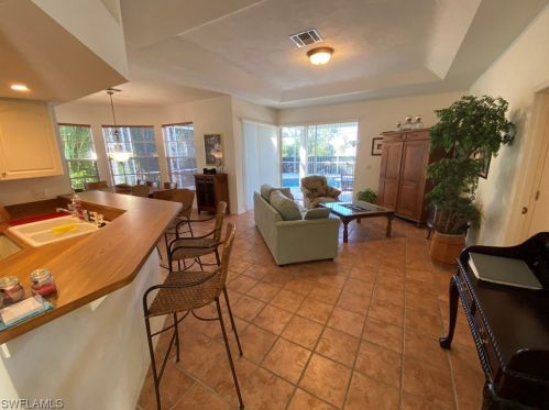 604 Mirror Lakes Falls Ct, Lehigh Acres, FL 33974-5996
