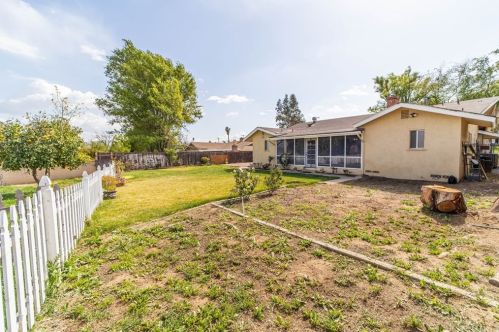 5361 Golden Ave, Riverside CA  92505-2416 exterior