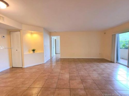 4710 102nd Ave, Miami, FL 33178-2261