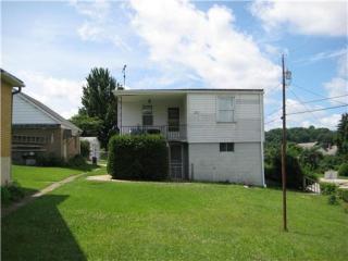 938 Scott Ave, Jeannette, PA 15644-1654