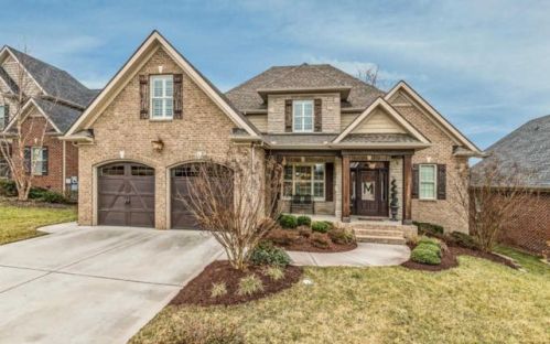 1201 Whisper Trace Ln, Knoxville, TN 37919-8694