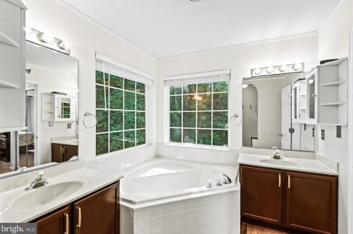 10100 Chatham Ct, Fredericksburg VA  22408-9566 exterior