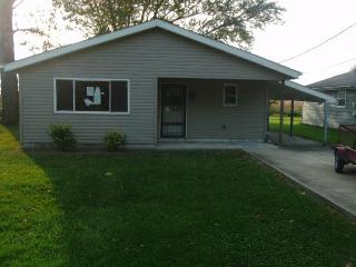 1114 Jackson St, Vermilion OH  44001-1608 exterior
