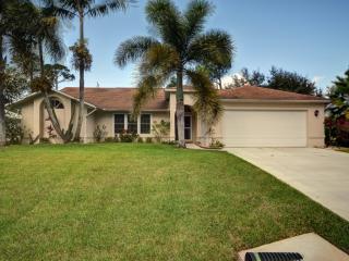 118 Hinchman Ave, Sebastian, FL 32958-6710