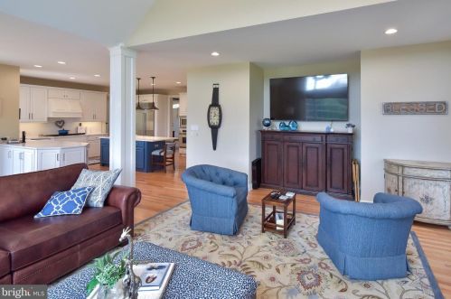 116 Osborne Cir, Kennett Sq PA  19348-1910 exterior