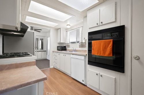 19841 Grand Ave, Lake Elsinore CA  92530-6432 exterior