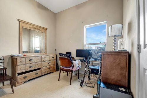 4210 Church St, Galveston TX  77550-1118 exterior