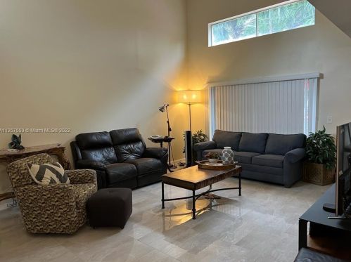 2348 177th Ave, Hollywood FL  33029-5134 exterior