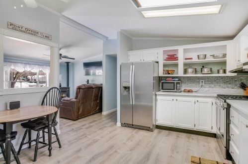 22 Great Brook Dr, Belmont NH  03220-4403 exterior