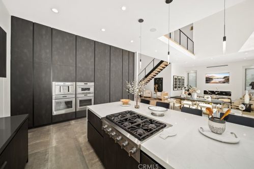 18852 Canyon Crest Dr, Orange CA 92861-2806 exterior