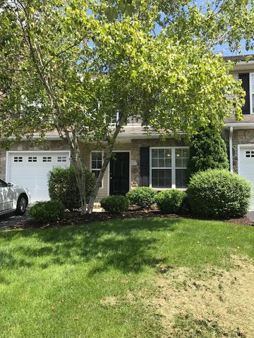 63 Carousel Cir, Swatara, PA 17033-3603