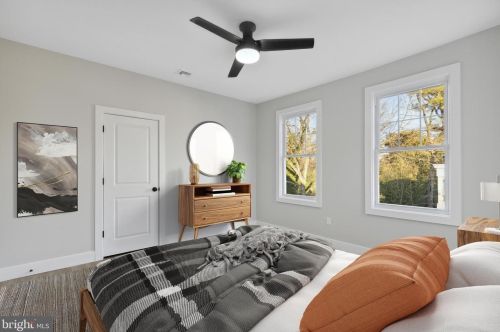 1315 Ashbourne Rd, Melrose Park PA  19027-2678 exterior