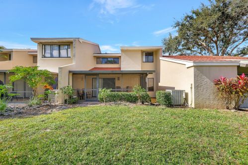 1641 Xing Cir, Palm City FL  34990-2460 exterior