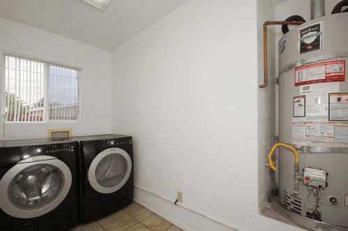 712 Encinitas Ave, San Diego CA 92114-4808 exterior