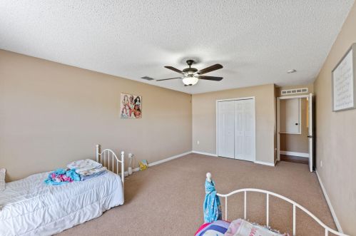 866 Abingdon Ave, Fort Pierce FL  34953-2861 exterior