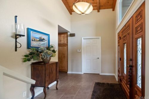 11712 Walnut Rd, Lakeside CA  92040-5625 exterior