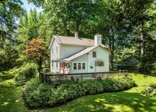 21 Chestnut St, Rhinebeck NY  12572-1516 exterior