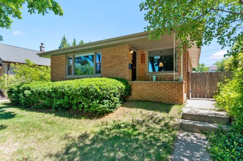 3422 Quincy Ave, Milwaukee, WI 53207-3418