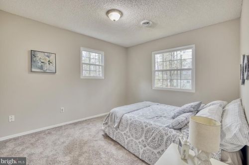 305 Harrison Cir, Locust Grove VA  22508-5256 exterior