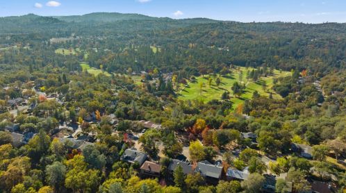 18252 Hummingbird Dr, Lake Wildwood CA  95946-9699 exterior