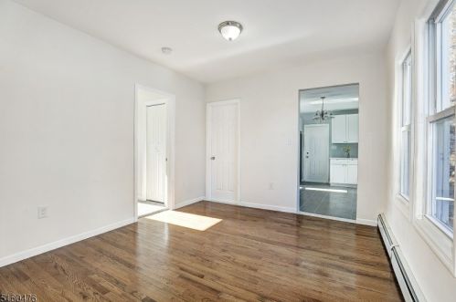 287 Sanford St, East Orange NJ  07018-1018 exterior