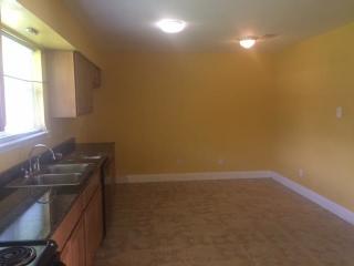 2801 Pakenham Dr, Chalmette LA  70043-2939 exterior