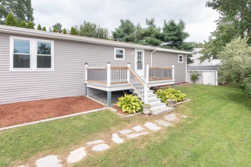 26 Sandpiper Path, North Hampton, NH 03862-4447