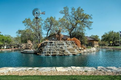 913 Big Thicket St, Georgetown, TX 78633-5080
