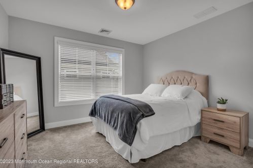 35 Laurel St, West Long Branch NJ  07764-1418 exterior