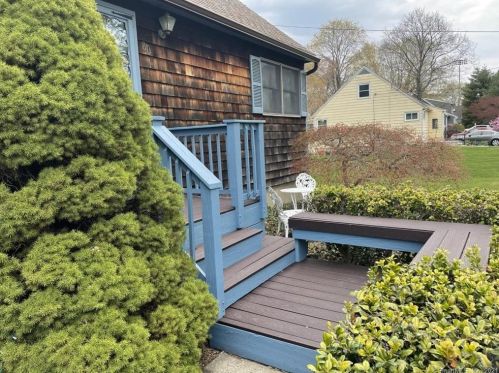 80 Mansfield Rd, Milford, CT 06461-2123