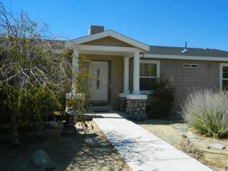 204 Osage Cir, Bishop, CA 93514-7400