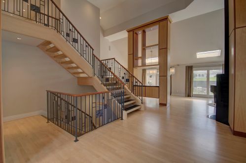 875 Squire Oaks Dr, Covington KY  41017-1342 exterior