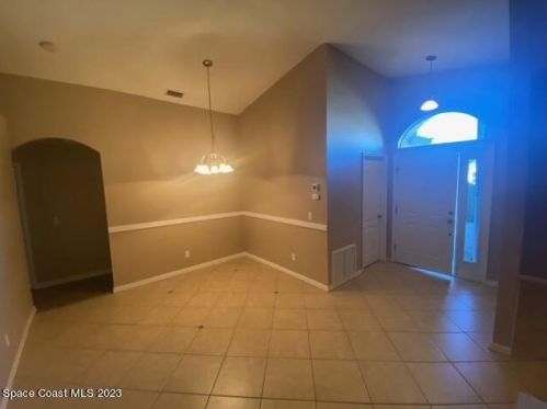 809 Macon Dr, Titusville FL  32780-4914 exterior