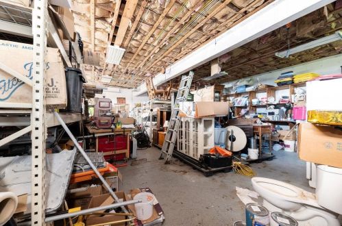 2 Howard St, Salem NH  03079-2565 exterior