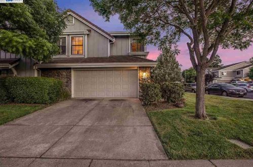 2000 Camino Ramon, Danville, CA 94526-3069