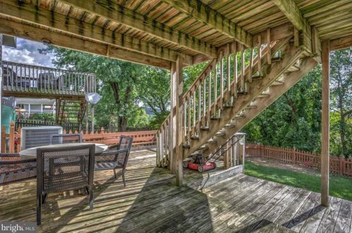 157 Heatherwood Dr, Ephrata PA  17522-2677 exterior