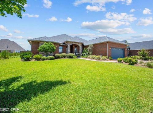 210 Waterford Dr, Lynn Haven, FL 32444-4925