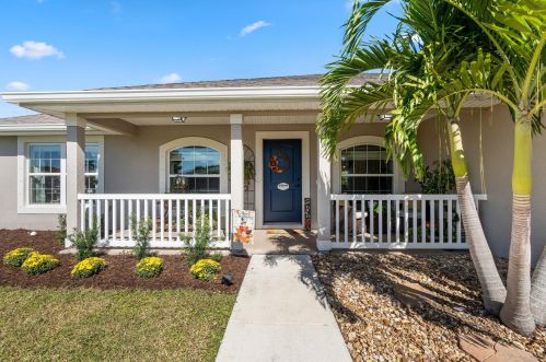 631 Capon Ter, Fort Pierce, FL 34983-3844
