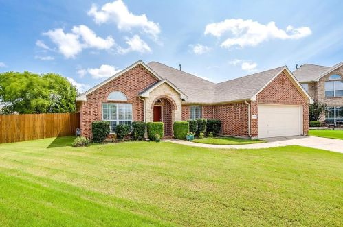 4504 Pine Bluff Ct, Fort Worth, TX 76123-4006