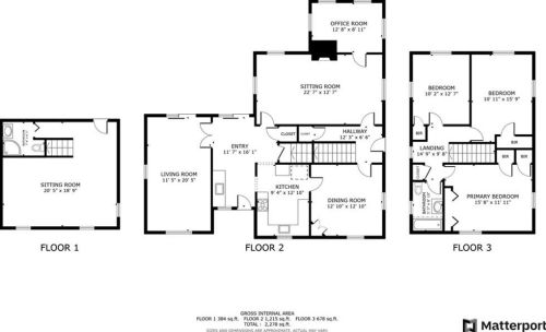 42 Pelham Pkwy, North Providence RI  02911-2915 exterior