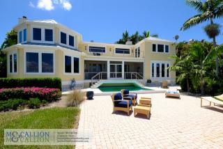 1238 Isabel Dr, Sanibel, FL 33957-3510