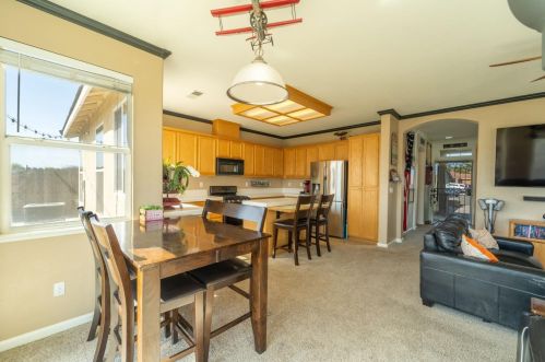 2937 Gambler Hill Ct, Riverbank CA  95367-9453 exterior