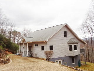 219 White Oak Dr, Otto, NC 28763-7601
