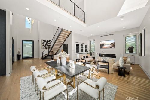 18852 Canyon Crest Dr, Orange CA 92861-2806 exterior