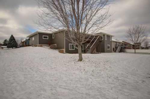 509 Wood Violet Dr, Holmen, WI 54636-9565
