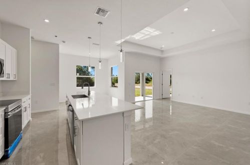 2929 3rd St, Lehigh Acres FL  33936-1875 exterior