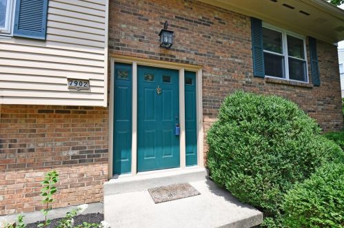 7902 Heatherglen Dr, Cincinnati, OH 45255-2436