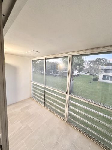 265 Windsor L, West Palm Beach FL  33417-2447 exterior