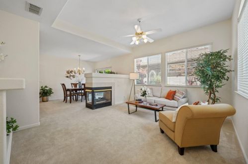 705 Cascara Dr, Folsom, CA 95630-7200
