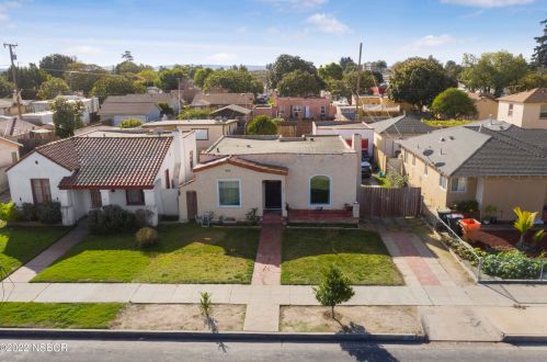 208 Alvin Ave, Santa Maria, CA 93454-3702